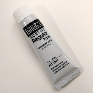 liquitex-0071-pearlwhite_0708.JPG